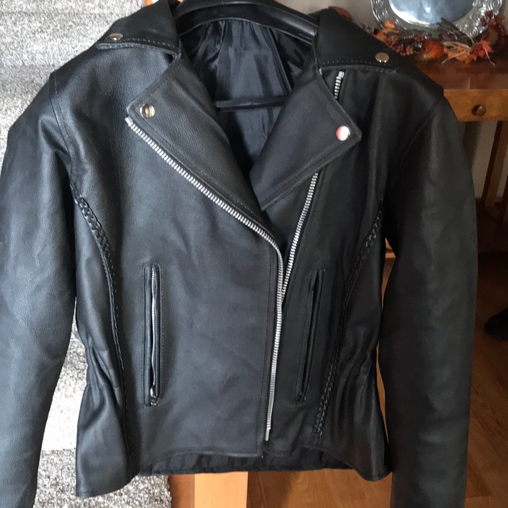Black Leather Moto jacket, sz 8. NWT. NEVER WORN!!